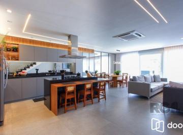 Casa · 177m² · 3 Quartos · 2 Vagas · Excelente casa de condomínio na Vila Amalfi.