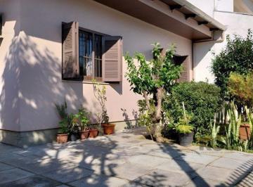 Casa · 200m² · 4 Quartos · 4 Vagas · Casa de 4 dormitórios no bairro Santa Rosa de Lima