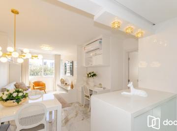 Apartamento · 54m² · 1 Quarto · 2 Vagas · Emílio 111 Boutique Residences Apartamento de 1 Dormitório no Bairro Três Figuei