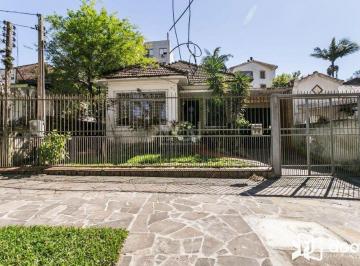 Casa · 198m² · 3 Quartos · 4 Vagas · Casa para Venda - 198m², 3 dormitórios, sendo 1 suites, 4 vagas - Petrópolis