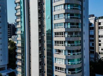 Apartamento · 202m² · 3 Quartos · 3 Vagas · Apartamento com 202m², 3 suítes, lareira, churrasqueira, 3 vagas, infraestrutura