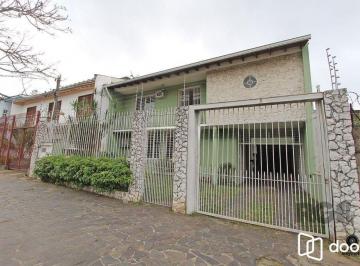 Casa · 790m² · 5 Quartos · 4 Vagas · Casa com 5 suítes, 7 banheiros, 4 vagas no bairro Partenon