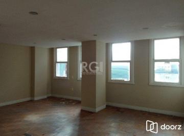 Comercial · 113m² · Conjunto/Sala para Venda - 112.6m², 0 dormitórios, Centro