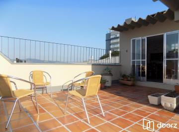 Apartamento · 151m² · 3 Quartos · 2 Vagas · Cobertura 150m² - 3 dormitórios, 2 vagas no bairro Petrópolis