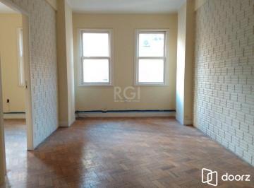 Comercial · 123m² · Conjunto/Sala para Venda - 123.42m², 0 dormitórios, Centro