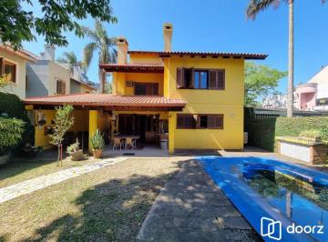 Casa · 300m² · 4 Quartos · 5 Vagas · Casa com 4 Dormitórios / Piscina / Terraço / Bairro Ipanema