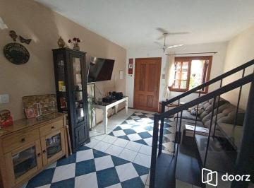 Casa · 96m² · 3 Quartos · 2 Vagas · Casa em Condomínio com 96m² e 3 dormitórios no bairro Tristeza em Porto Alegre.
