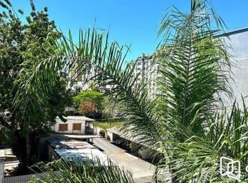 Apartamento · 76m² · 4 Quartos · Apartamento 03 dormitórios no bairro Menino Deus, excelente localização.