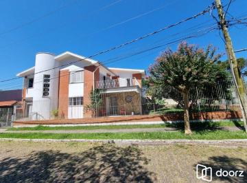 Casa · 336m² · 5 Quartos · 3 Vagas · Casa de Esquina Bairro Jardim Isabel