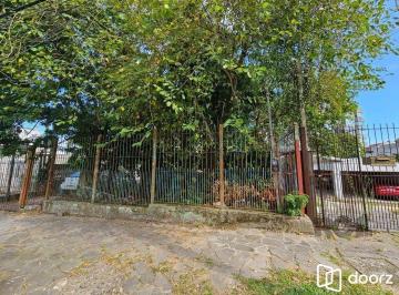 Terreno · 426m² · Terreno plano de 426 m², localizado na Rua Padre João Batista Reus,