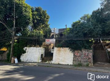 Casa · 90m² · 3 Quartos · Terreno de 326m², com 02 casas de Madeira em excelentes condições, Passo d'areia