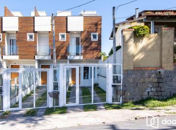 Casa · 104m² · 3 Quartos · 2 Vagas · Ótima casa com 3dormitórios 1 suite no bairro Tristeza