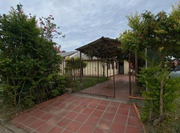 Casa · 70m² · 4 Quartos · 2 Vagas · Ótima casa no bairro restinga de 4 dormitórios