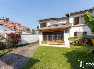 Casa · 369m² · 4 Quartos · 6 Vagas · Casa para Venda - 72.6m², 4 dormitórios, sendo 1 suites, 6 vagas - Camaquã