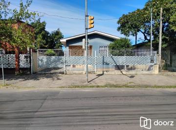 Casa · 110m² · 3 Quartos · 3 Vagas · Casa térrea 3 dormitórios, 2 vagas cobertas as demais descobertas bairro cristal