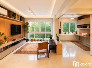 Apartamento · 124m² · 3 Quartos · 1 Vaga · Apartamento de 3 dormitórios à venda no bairro Mont Serrat em Porto Alegre.