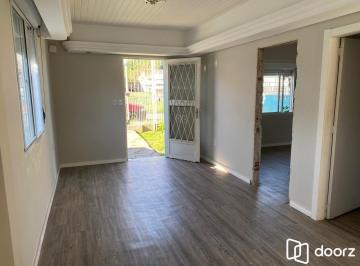 Casa · 107m² · 2 Quartos · 1 Vaga · Casa de 2 dormitórios no bairro Santa Tereza