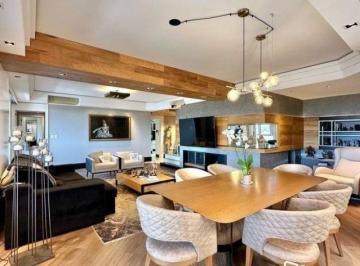 Apartamento · 218m² · 2 Quartos · 2 Vagas · Cobertura 2 dormitórios, 218m², lareira, teto retrátil, Centro em Novo Hamburgo
