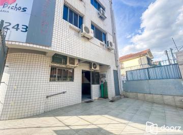 Comercial · 168m² · 15 Quartos · 3 Vagas · Ponto Comercial no Bairro Menino Deus.