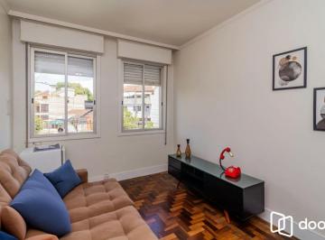 Apartamento · 65m² · 2 Quartos · Apartamento semi mobiliado de 2 quartos no bairro Passo da Areia