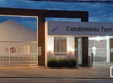 Casa · 45m² · 2 Quartos · 1 Vaga · Casa em condomínio de 2 quartos, 1 vaga de garagem em Cachoeirinha.