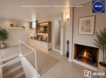 Sugestão de decoração por IA - Projeto e mobílias não inclusos · Cobertura de um quarto no bairro Santana em Porto Alegre.