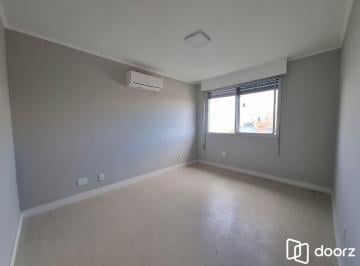 Apartamento · 67m² · 2 Quartos · 1 Vaga · Apartamento à venda 2 quartos com vaga reformado na Cidade Baixa Porto Alegre