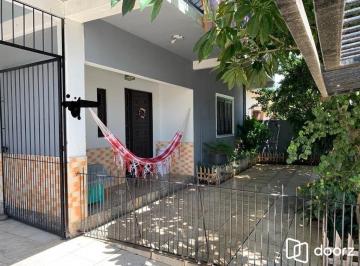 Casa · 200m² · 7 Quartos · 4 Vagas · Casa de 200m², bairro Sarandi