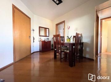 Apartamento · 63m² · 2 Quartos · 1 Vaga · Apartamento de 2 dormitórios, elevador no bairro Petrópolis Porto alegre.
