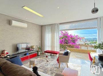 Casa · 197m² · 3 Quartos · 2 Vagas · Casa à venda - na Vila Nova