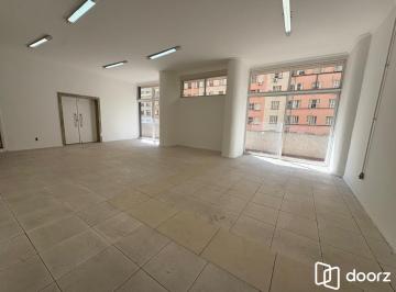 Comercial · 823m² · 1 Quarto · 1 Vaga · Sala comercial 822,66m² no centro de Porto Alegre