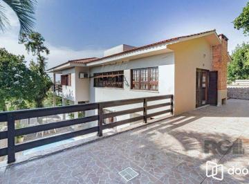 Casa · 267m² · 3 Quartos · 1 Vaga · Casa com 267m², 3 dormitórios, 1 vaga no bairro Tristeza