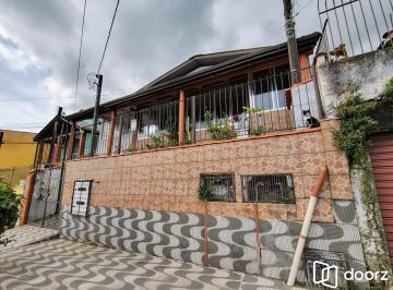 Casa · 200m² · 3 Quartos · 3 Vagas · Casa 3 dormitórios e 3 vagas de garagem.