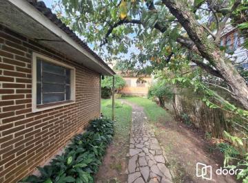 Casa · 213m² · 1 Quarto · 3 Vagas · Casa com Terreno de 213m² na Azenha em Porto Alegre