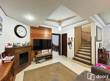 Casa · 152m² · 3 Quartos · 4 Vagas · Excelente casa a venda com 3 dormitórios no bairro Tristeza em Porto Alegre.