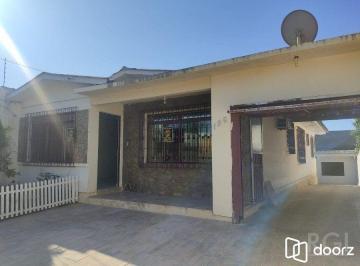 Casa · 140m² · 3 Quartos · 4 Vagas · Casa para Venda - 140m², 3 dormitórios, 4 vagas - Santa Isabel
