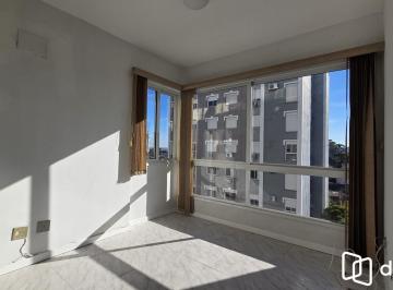 Apartamento · 76m² · 3 Quartos · 2 Vagas · Apartamento de 75,9 m² com 3 dormitórios, 1 suíte e 2 vagas de garagem, próximo
