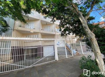 Apartamento · 72m² · 2 Quartos · Apartamento térreo de 2 dormitórios no bairro Moinhos de Vento