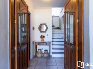 Casa · 230m² · 3 Quartos · 3 Vagas · Casa à venda - em Tristeza