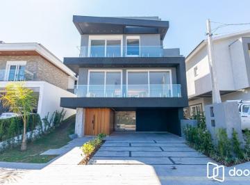 Casa · 262m² · 3 Quartos · 2 Vagas · Casa de Condomínio com 3 suítes para comprar no Centro de Gravataí
