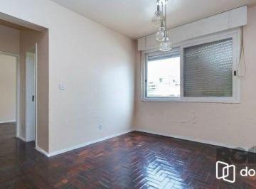 Apartamento · 87m² · 2 Quartos · 1 Vaga · Apartamento no bairro Auxiliadora de 2 dormitórios dependência e vaga DESOCUPADO