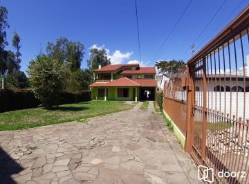 Casa · 350m² · 4 Quartos · 3 Vagas · Casa com 4 dormitorios com 2 suites