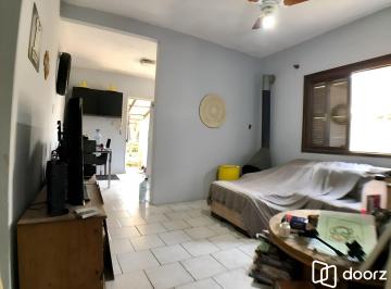 Casa · 150m² · 2 Quartos · 2 Vagas · Casa com 2 dormitórios e 150m², no Bairro Jardim Sabará
