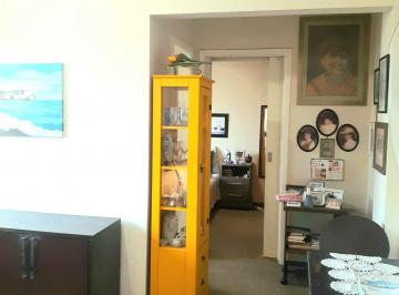 Apartamento · 38m² · 1 Quarto · Vende-se apartamento com 1 quarto e 38m² - Bom Fim