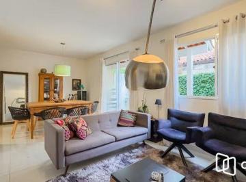 Casa · 157m² · 4 Quartos · 2 Vagas · Casa em condomínio com 4 quartos suíte master e amplo patio , Bairro Ecoville