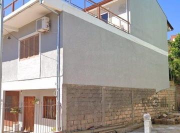 Casa · 360m² · 4 Quartos · 2 Vagas · Casa com 4 dormitórios no bairro Vila Nova
