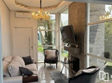 Casa · 150m² · 4 Quartos · 2 Vagas · Casa à venda - em Hípica