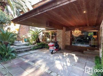 Casa · 418m² · 4 Quartos · 2 Vagas · Casa para Venda - 418m², 4 dormitórios, sendo 1 suites, 2 vagas - Jardim Isabel