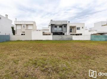 Terreno · 154m² · Lote de 154m2 no Condomínio Villa Amalfi, com boa infraestrutura