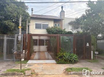 Casa · 170m² · 3 Quartos · 2 Vagas · Casa à venda - em Hípica